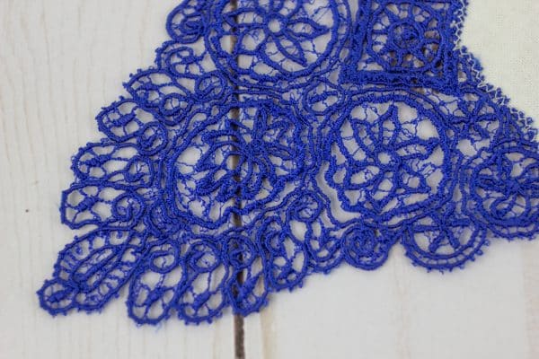 Due to its fine properties, DecoBob™ can easily be incorporated into any intricate design such as thread lace.